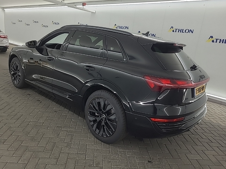 Foto 5 van Audi Q8