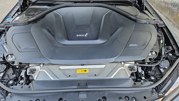 Foto 12 van BMW i4
