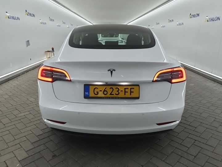 Foto 20 van Tesla Model 3