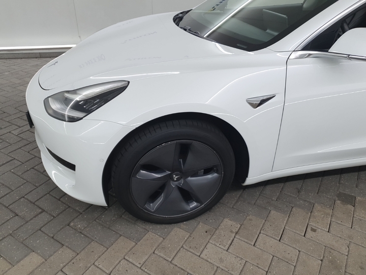 Foto 27 van Tesla Model 3
