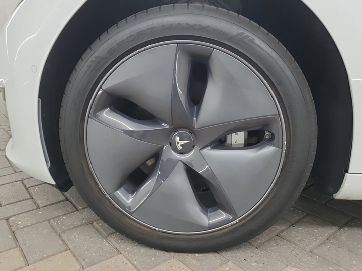 Foto 28 van Tesla Model 3