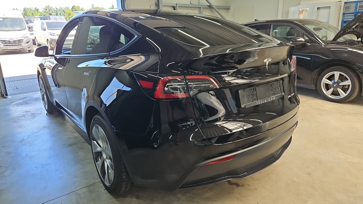 Foto 4 van Tesla Model Y