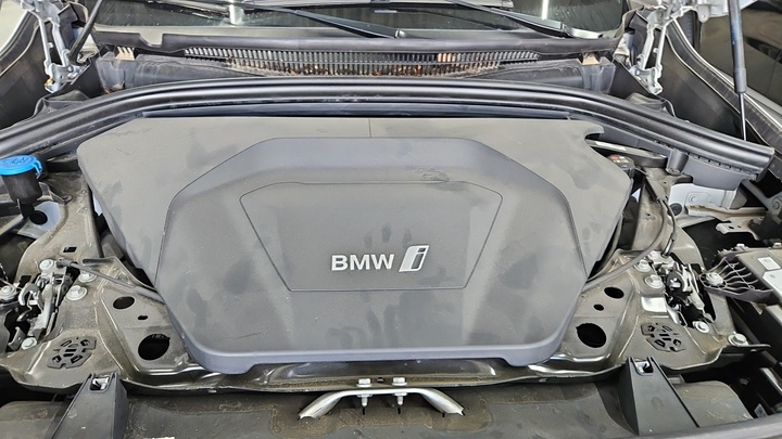 Foto 12 van BMW ix1