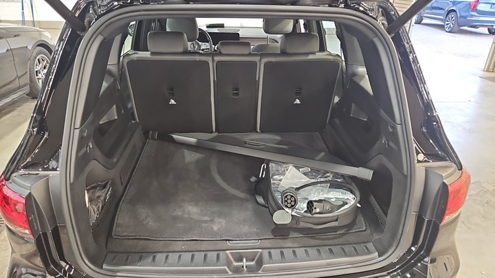 Foto 8 van Mercedes EQB