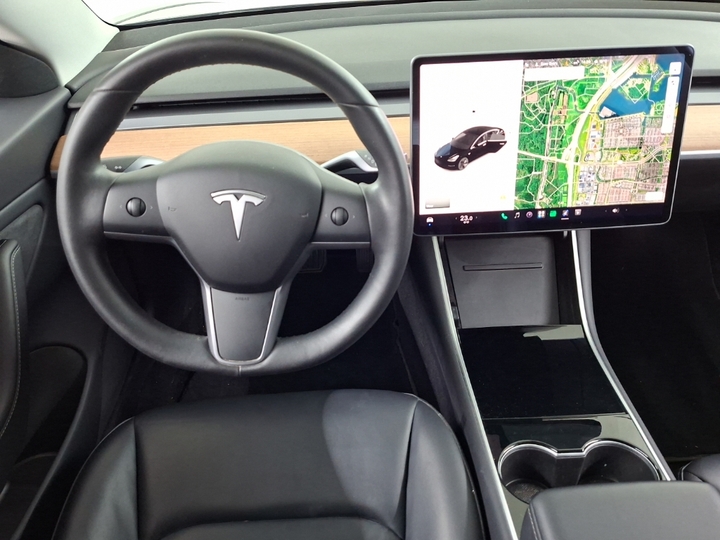Foto 9 van Tesla Model 3