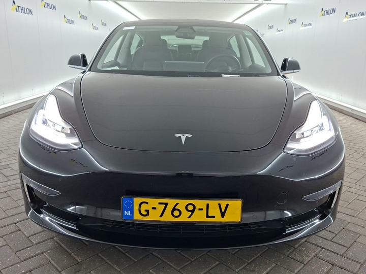 Foto 16 van Tesla Model 3