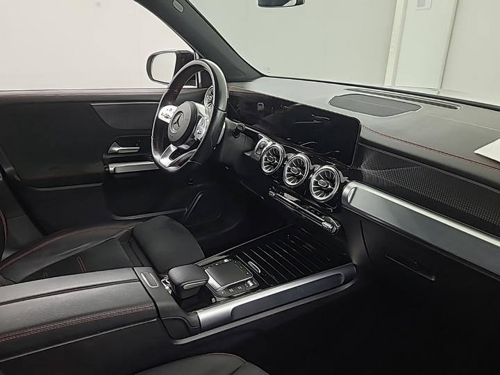 Foto 7 van Mercedes EQB