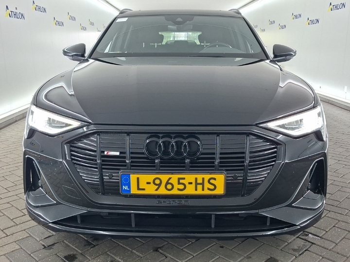 Foto 19 van Audi e-tron