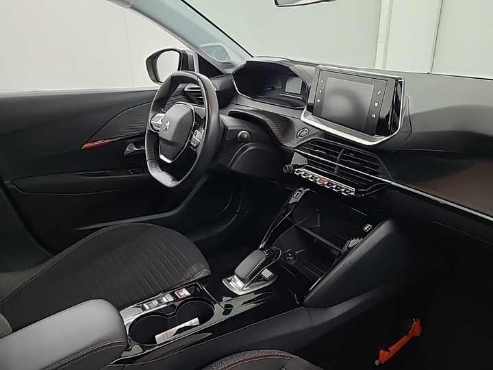 Foto 7 van Peugeot E-208
