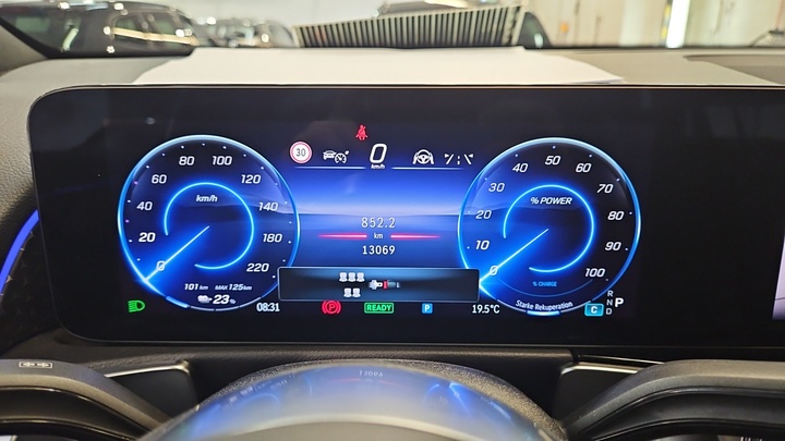 Foto 6 van Mercedes EQB