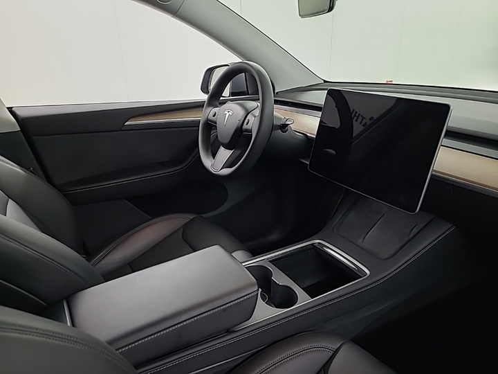 Foto 5 van Tesla Model Y