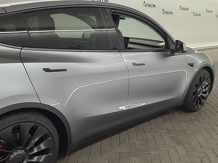 Foto 21 van Tesla Model Y