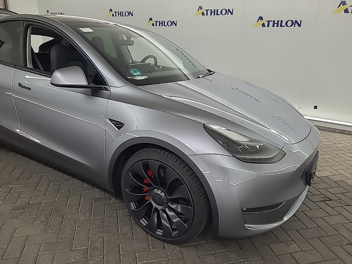 Foto 22 van Tesla Model Y