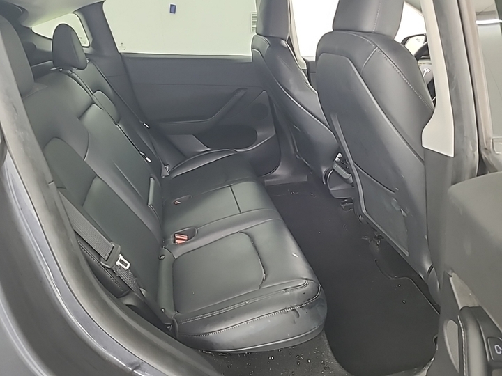 Foto 8 van Tesla Model Y