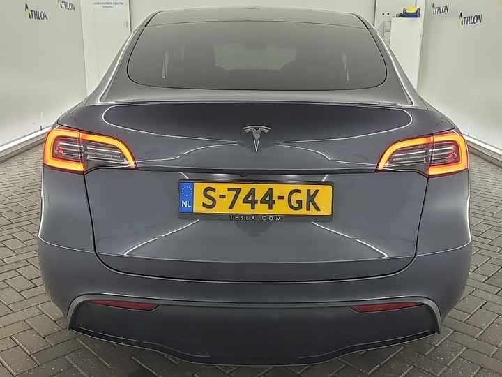 Foto 16 van Tesla Model Y