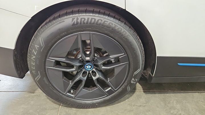 Foto 11 van BMW iX