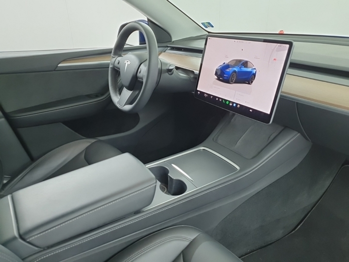 Foto 7 van Tesla Model Y