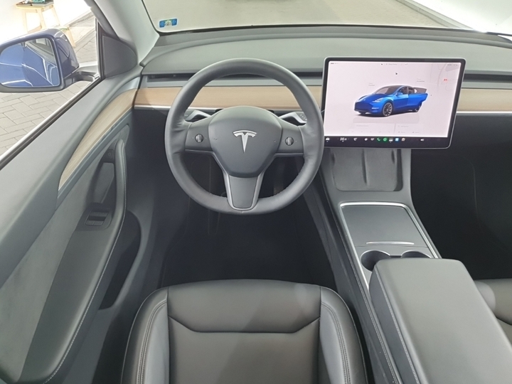 Foto 9 van Tesla Model Y