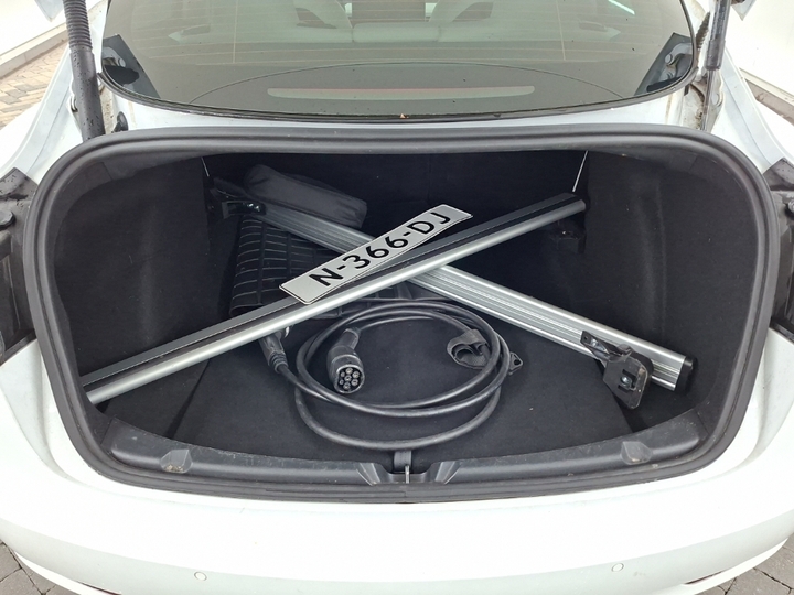 Foto 6 van Tesla Model 3