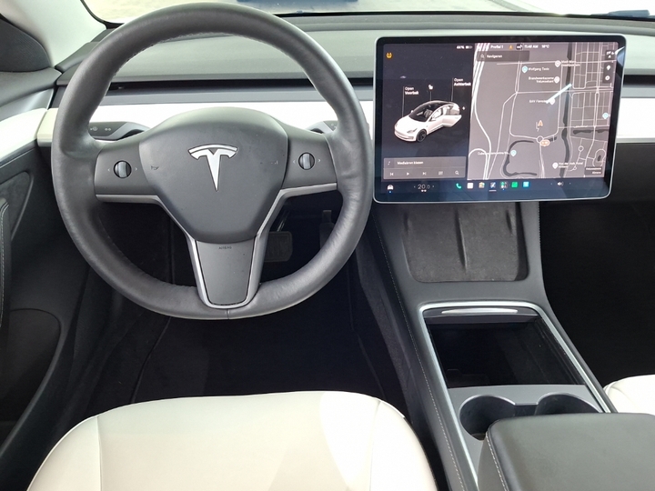 Foto 9 van Tesla Model 3