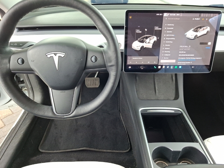 Foto 11 van Tesla Model 3