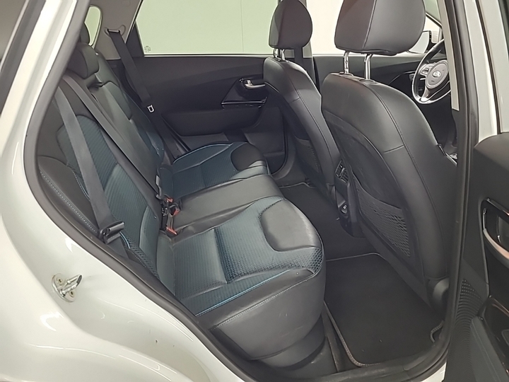 Foto 7 van Kia Niro