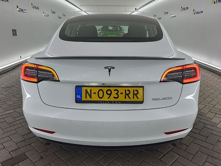 Foto 17 van Tesla Model 3