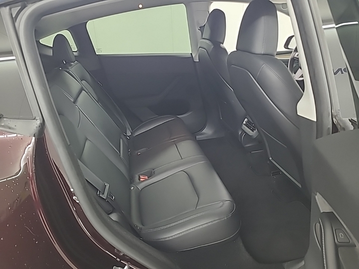 Foto 8 van Tesla Model Y