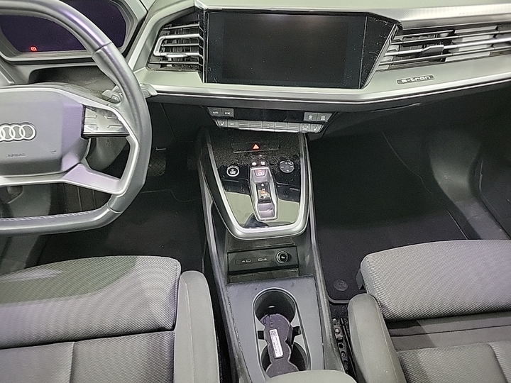 Foto 11 van Audi Q4 e-tron