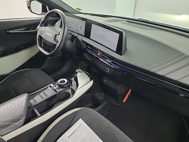 Photo 7 of Kia EV6