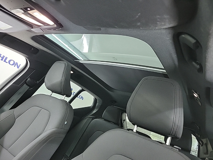 Foto 15 van Volvo XC40 Recharge