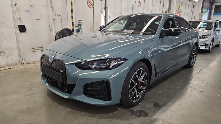 Foto 2 van BMW i4