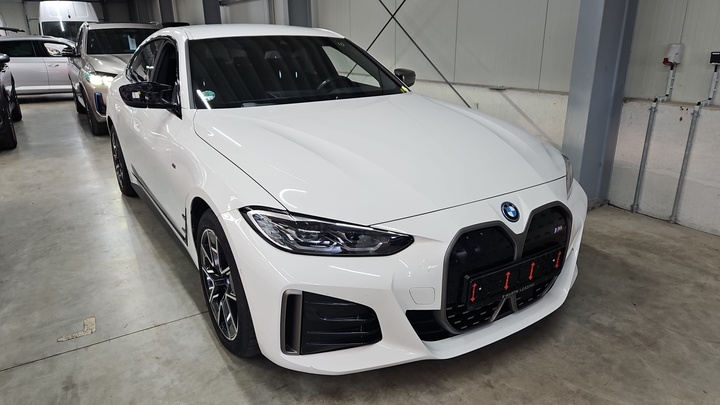 Foto 3 van BMW i4