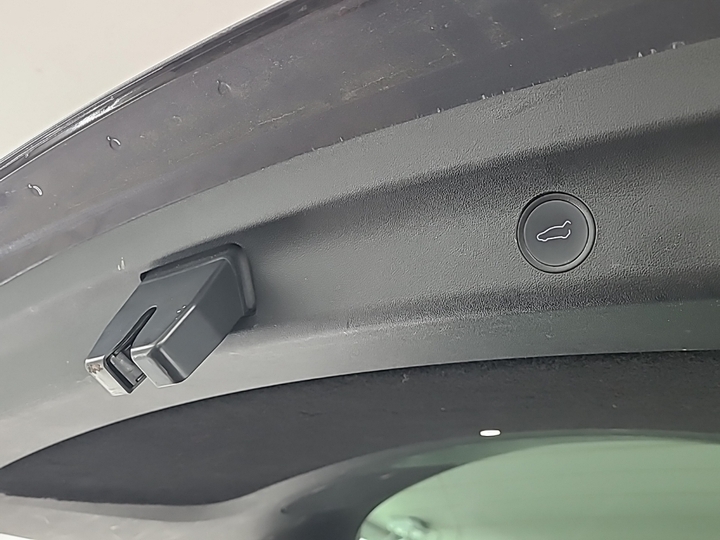 Photo 15 of Tesla Model Y