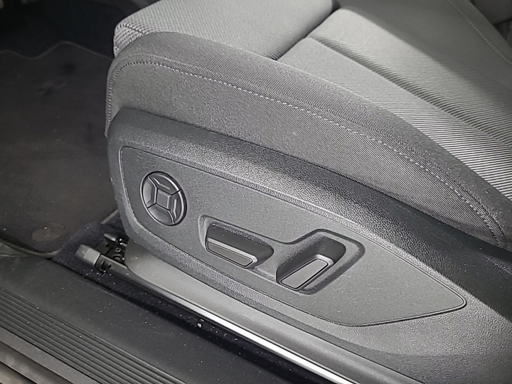 Foto 16 van Audi Q4 e-tron