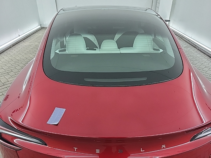 Foto 22 van Tesla Model 3