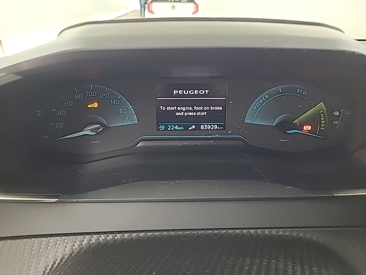 Foto 10 van Peugeot E-208
