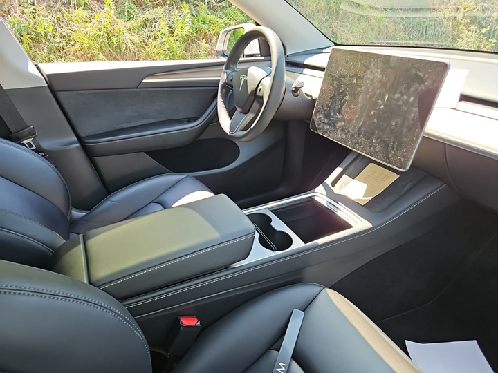 Foto 8 van Tesla Model Y