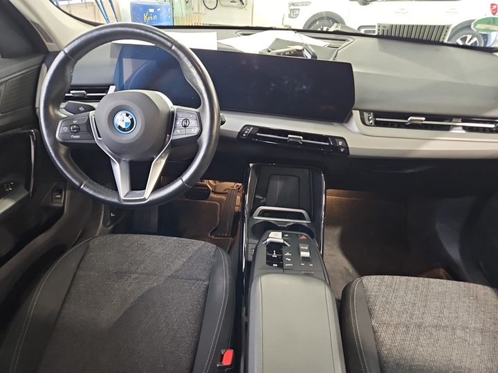 Foto 7 van BMW ix1
