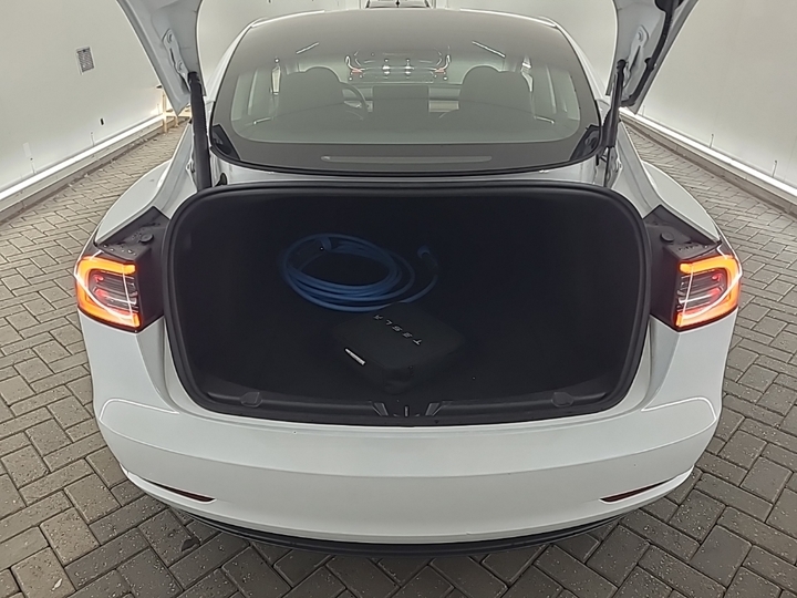 Foto 6 van Tesla Model 3
