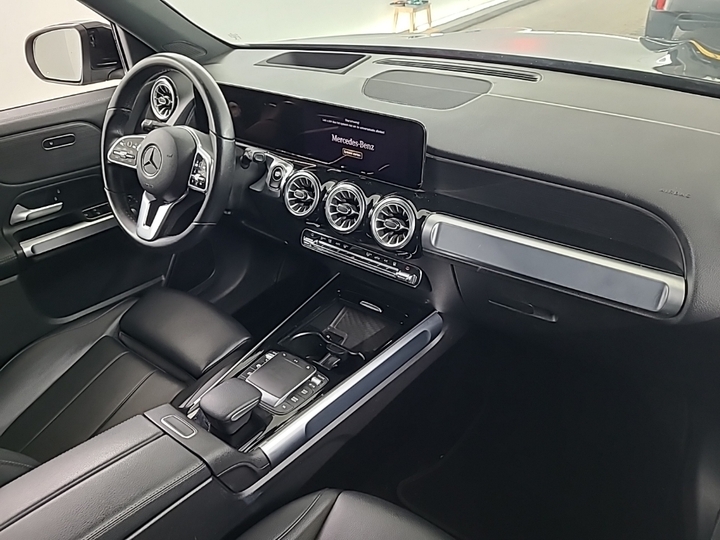 Foto 5 van Mercedes EQB