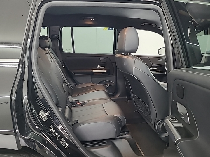Foto 6 van Mercedes EQB