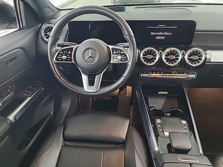 Foto 7 van Mercedes EQB