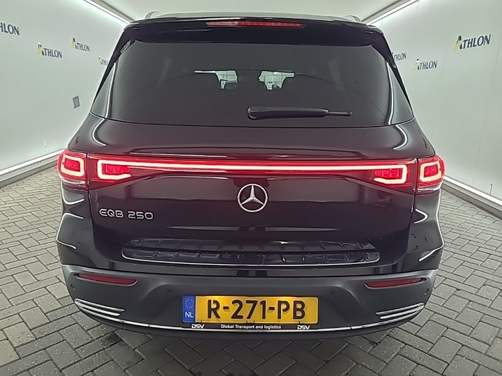 Foto 15 van Mercedes EQB