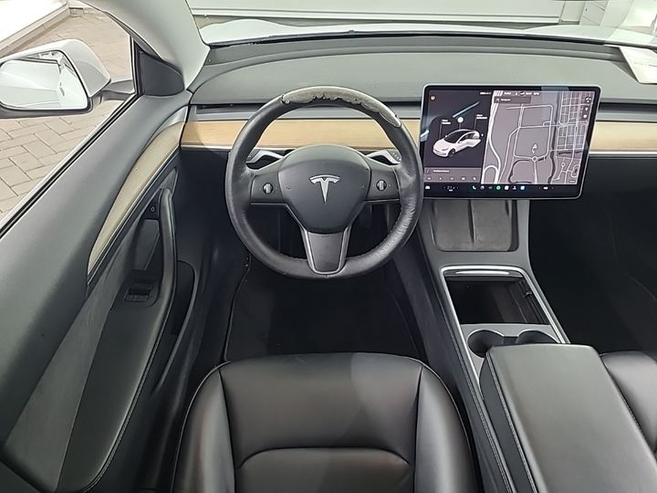 Foto 8 van Tesla Model 3