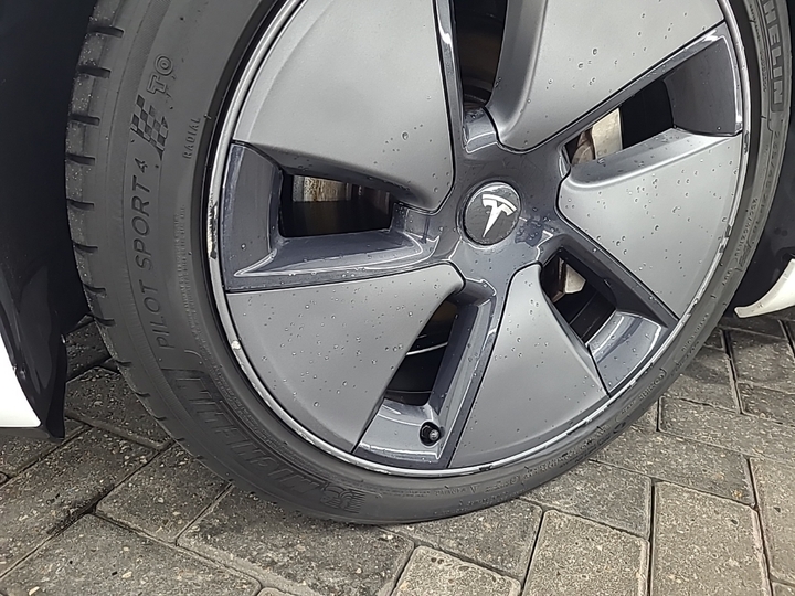 Foto 24 van Tesla Model 3