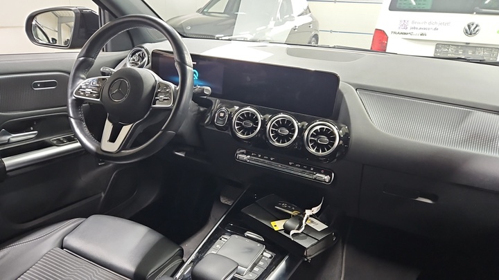 Foto 5 van Mercedes EQA