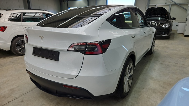 Foto 5 van Tesla Model Y
