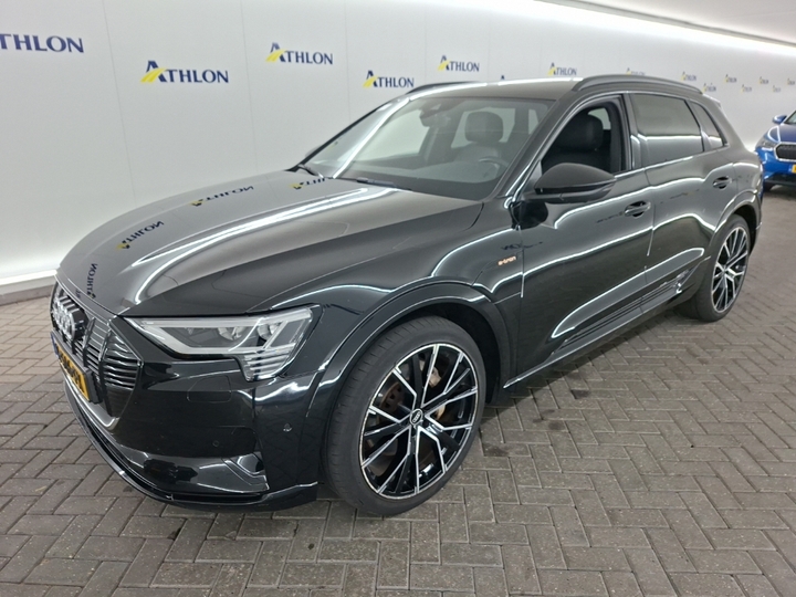 Foto 2 van Audi e-tron