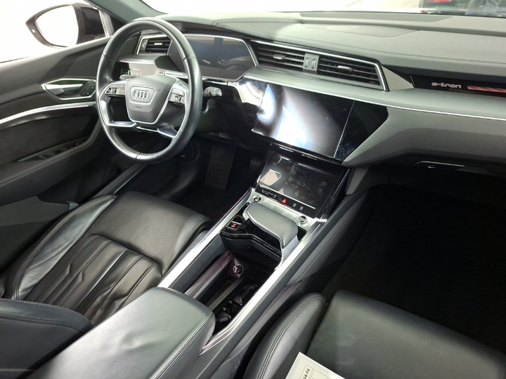 Foto 6 van Audi e-tron
